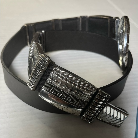 Chico's Leather Silver Black Boho Stretchy Y2K Artsy eclectic Sz Medium has wear - Picture 2 of 16